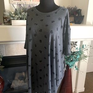 Lularoe Hudson Tee Shirt Sports Theme 2XL NWT